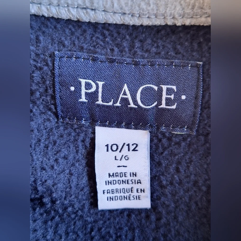 Place cozy colorblock